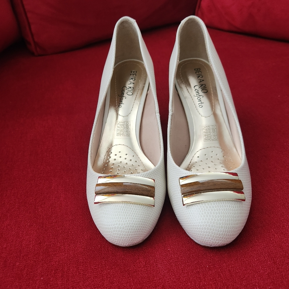 BEIRA RIO Beige and wood color size USA 6 EURO 37